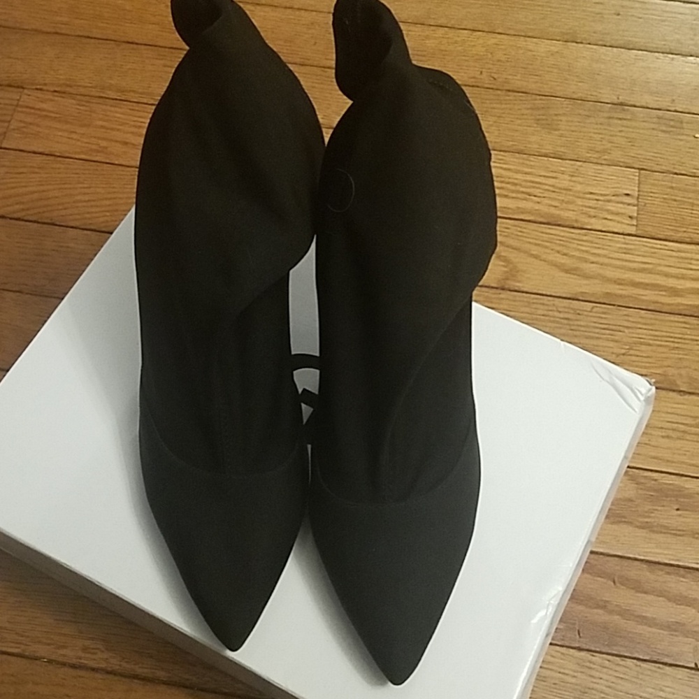 Boot - Picture 5 of 5